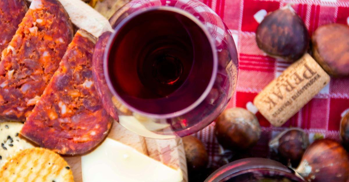 Wine Pairing Guide Matching Wine with Food Like a Pro